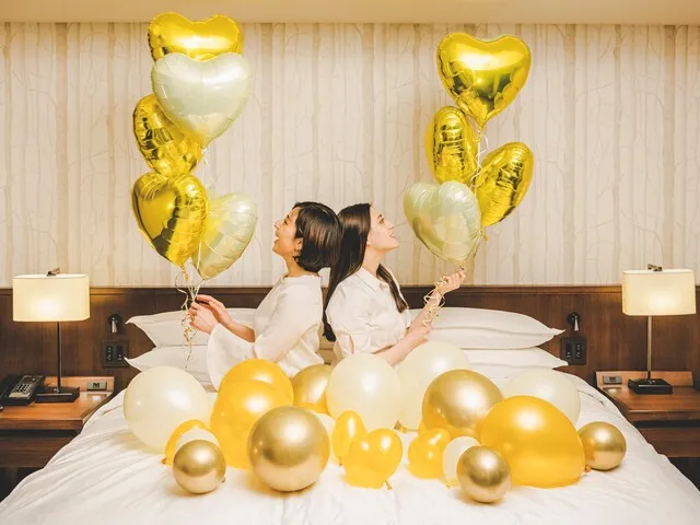 横浜ベイシェラトン ホテル＆タワーズ、風船で飾った客室の一例、黄色