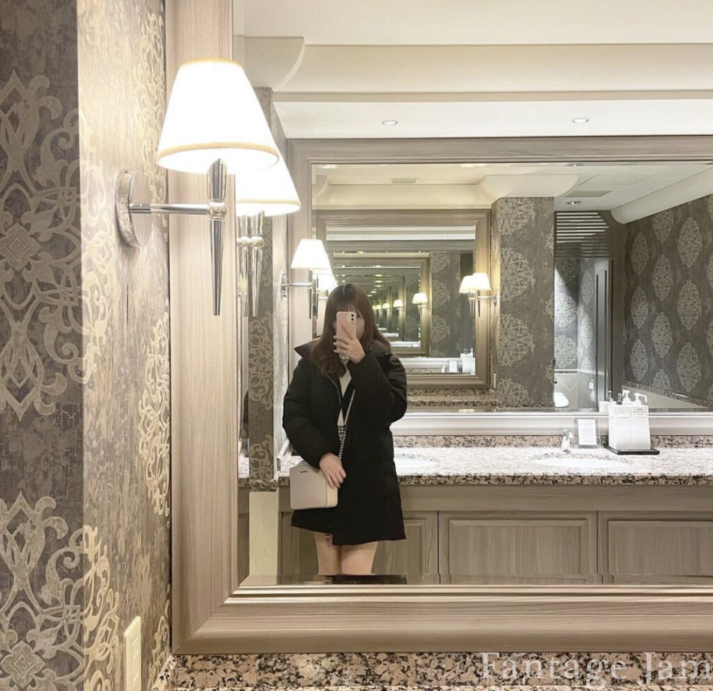 ホテル インターコンチネンタル 東京ベイにある鏡前の写真