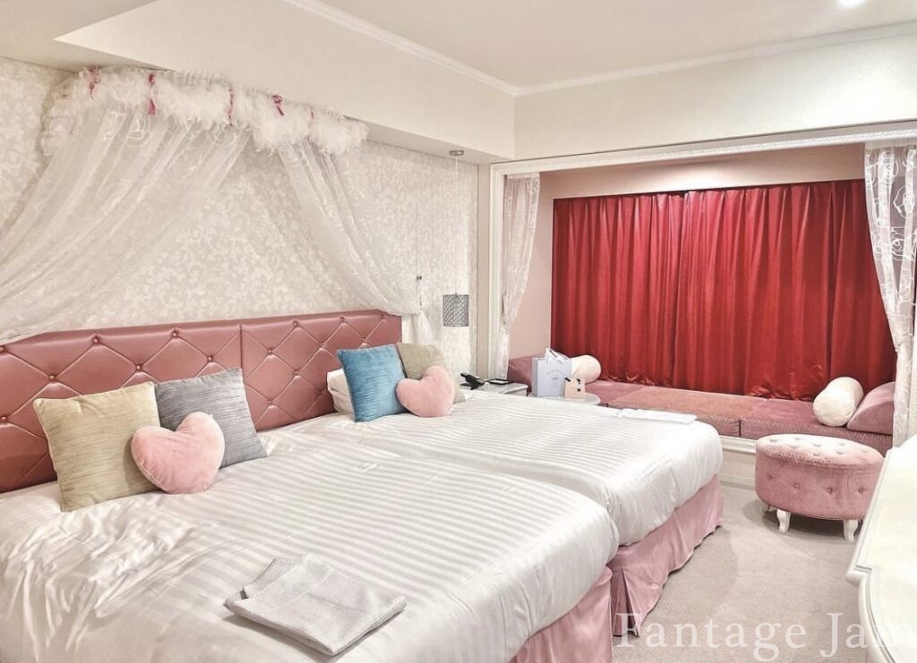東京ベイ東急ホテルのピンク系の客室