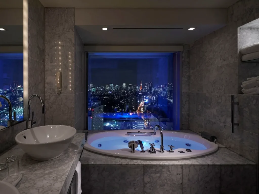 品川プリンスホテルメインタワースーペリアダブルルーム内のバスルーム、客室内風呂