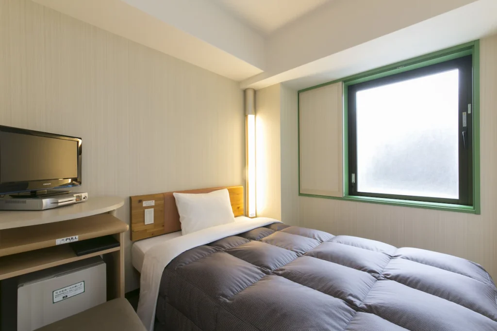 R＆Bホテル新横浜駅前の客室写真、ベッド