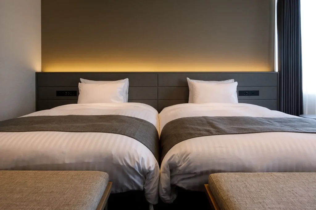 ホテルJALシティ福岡 天神の客室写真、ベッド二台