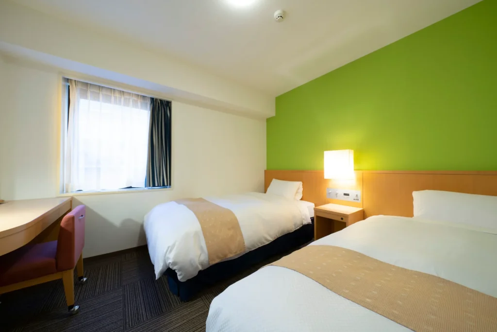 ホテルエスプル名古屋栄の客室写真、ベッド二台
