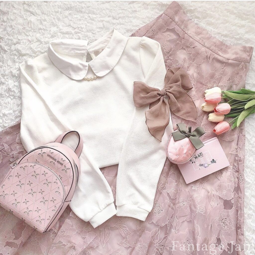 ピンク系のかわいい洋服
