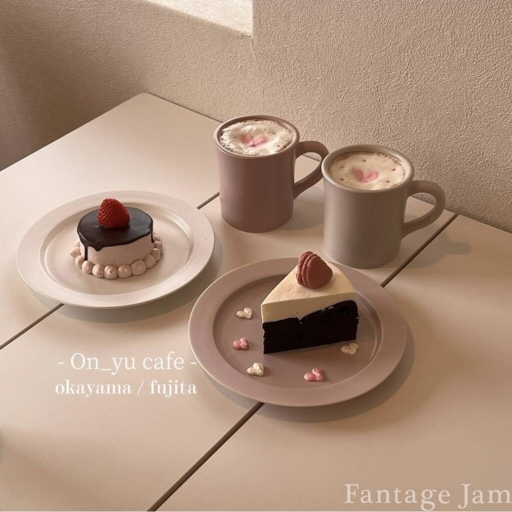 オンユカフェ （On_yu cafe）のケーキとラテの写真